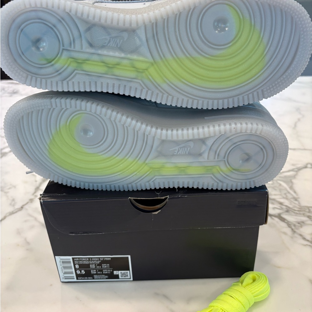 Nike Air Force 1 High Top ‘07 PRM Sneakers with Neon Laces - Picture 10 of 10